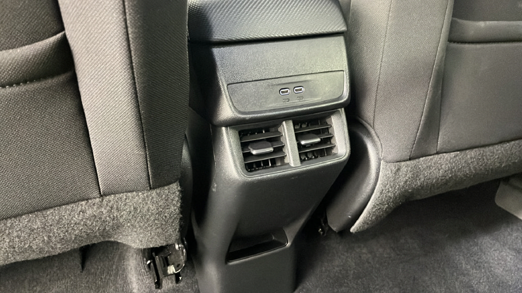 Used 2025 Chevrolet Equinox LT AWD/4WD image 33