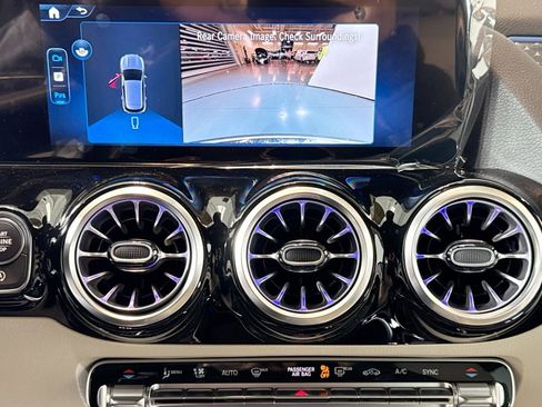 New 2025 Mercedes-Benz GLA 250 image 13