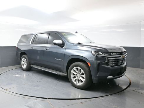 Used 2021 Chevrolet Suburban Premier AWD/4WD image 6