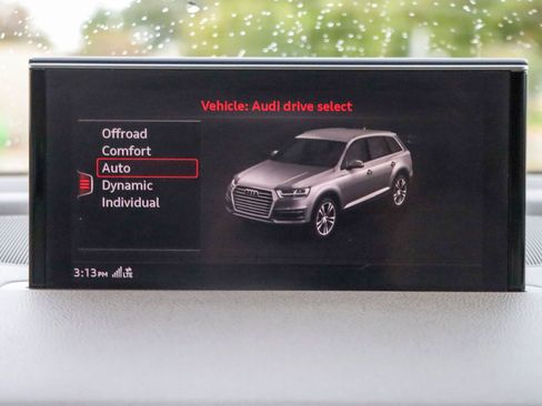 Used 2018 Audi Q7 3.0T Prestige image 44