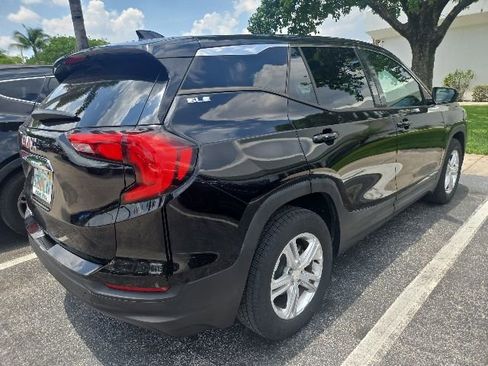 Used 2019 GMC Terrain SLE FWD image 3