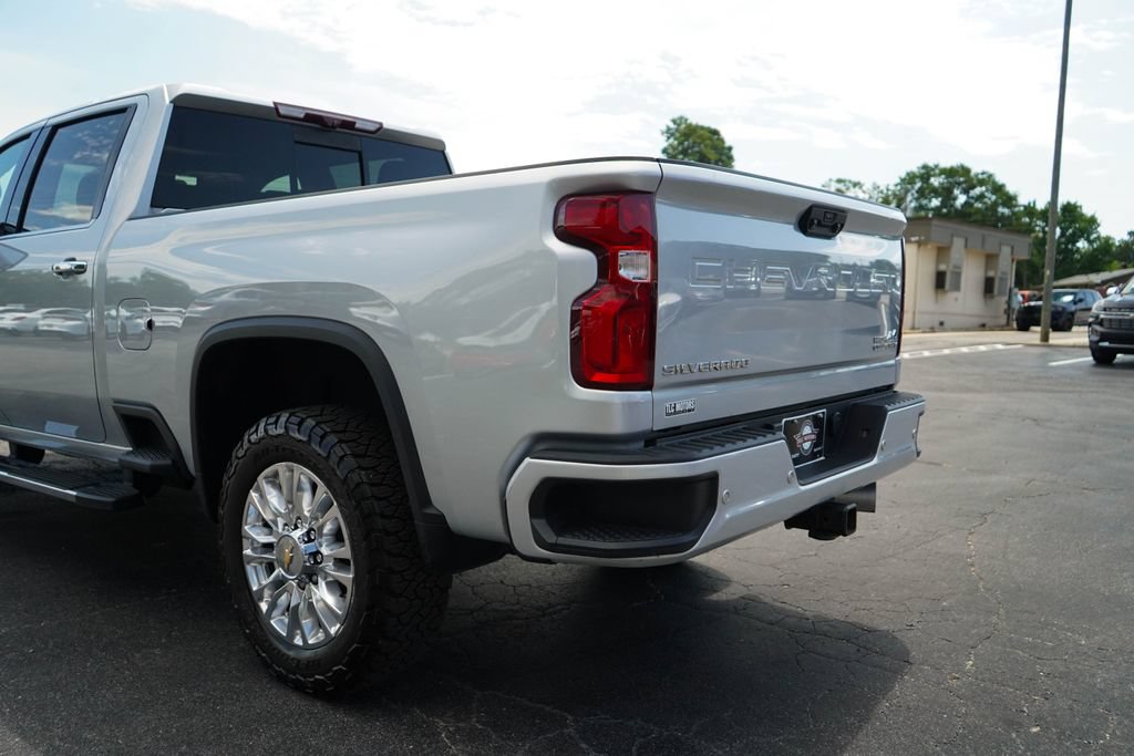 Used 2022 Chevrolet Silverado 2500 High Country w/ Z71 Off-Road Package AWD/4WD image 22