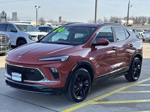 Used 2024 Buick Encore GX Sport Touring image 10