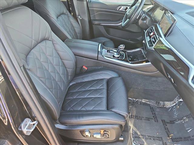 Used 2023 BMW X5 xDrive40i w/ Executive Package AWD/4WD image 23
