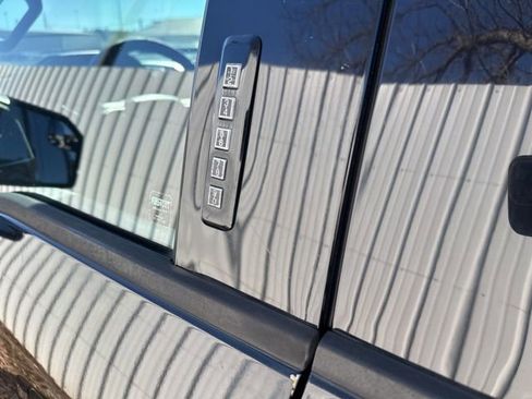 Used 2017 Ford F150 XLT w/ Equipment Group 302A Luxury image 10