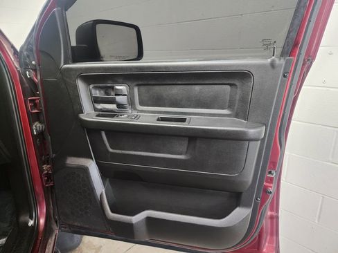 Used 2019 RAM 1500 Express w/ Express Value Package image 27