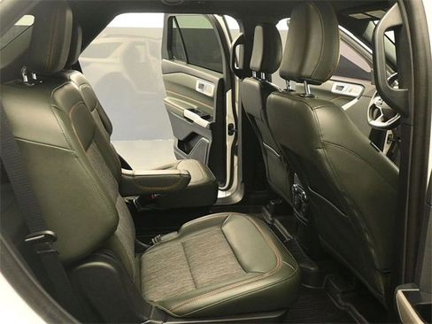 Certified 2022 Ford Explorer Timberline w/ Timberline Technology Package image 16