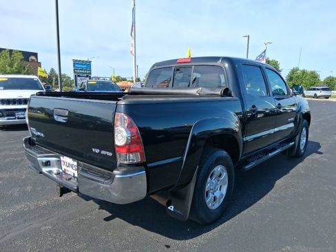 Used 2011 Toyota Tacoma 4x4 Double Cab w/ SR5 Pkg #2 image 4