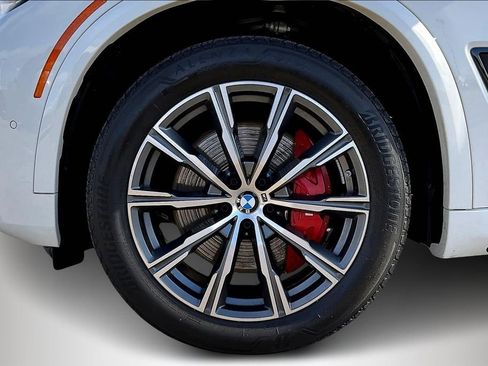Used 2022 BMW X5 xDrive40i w/ M Sport Package image 27