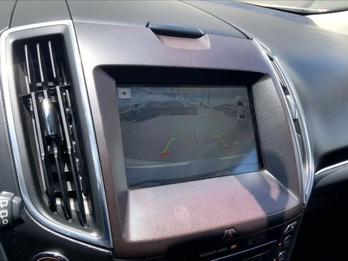 Used 2018 Ford Edge Titanium w/ Equipment Group 301A FWD image 26