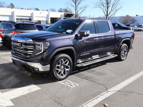 Certified 2024 GMC Sierra 1500 SLT w/ SLT Premium Plus Package image 5
