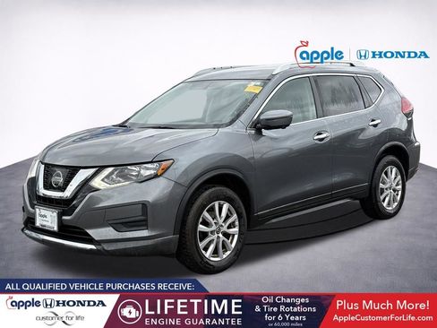 Used 2017 Nissan Rogue SV w/ SV Premium Package AWD/4WD image 3