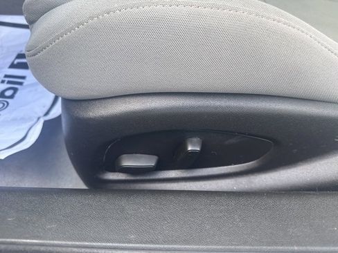 Used 2017 Chevrolet Camaro LT w/ Technology Package image 17