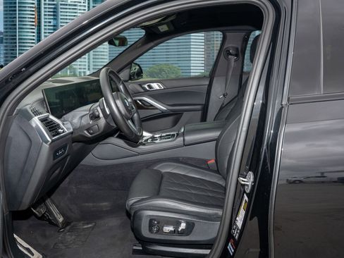 Used 2024 BMW X6 xDrive40i image 17