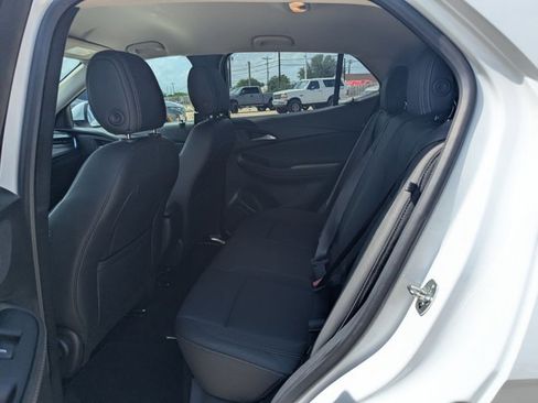 Used 2025 Buick Encore GX Preferred FWD image 17