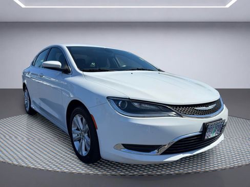 Used 2016 Chrysler 200 Limited FWD image 7