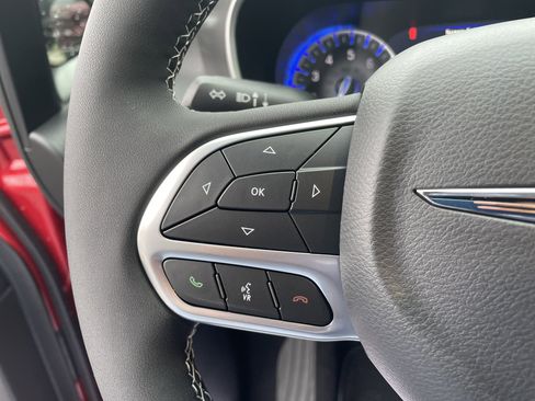 New 2026 Chrysler Pacifica Select image 17