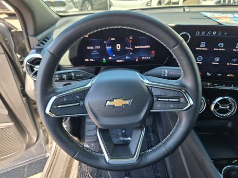 Used 2024 Chevrolet Blazer EV LT AWD/4WD image 20