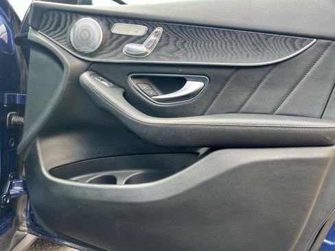 Used 2018 Mercedes-Benz GLC 300 4MATIC w/ AMG Line image 26