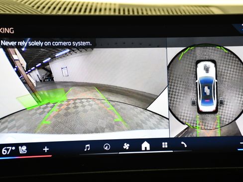 Used 2025 BMW 530i xDrive image 27