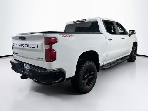 Used 2023 Chevrolet Silverado 1500 Custom Trail Boss w/ LPO, Dark Essentials Package image 5