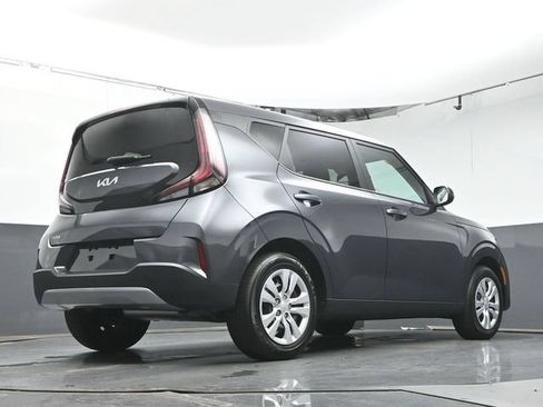 Used 2025 Kia Soul LX FWD image 37