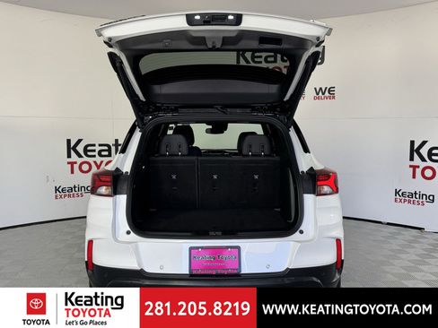 Used 2021 Chevrolet TrailBlazer RS w/ Sun and Liftgate Package image 17