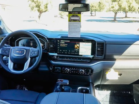Used 2026 GMC Sierra 1500 SLT w/ SLT Convenience Package AWD/4WD image 16
