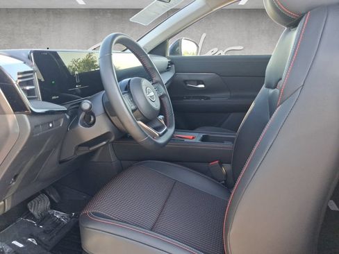 Certified 2026 Nissan Kicks SR w/ Cold Weather Package AWD/4WD image 19