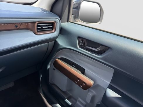 Used 2024 Ford Maverick Lariat AWD/4WD image 27