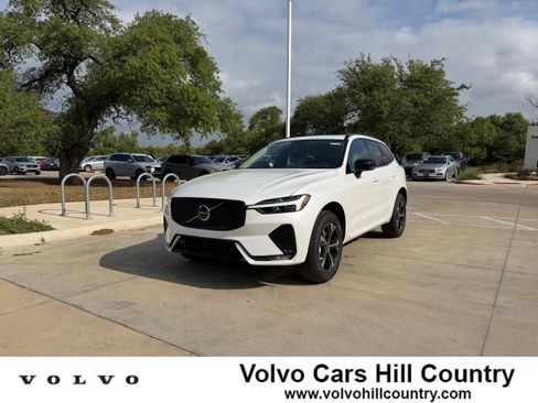 New 2026 Volvo XC60 B5 Core AWD/4WD image 1