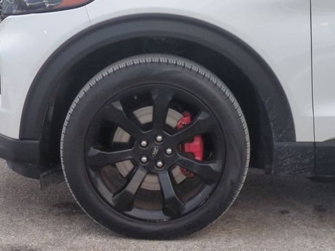 Used 2022 Ford Explorer ST w/ Equipment Group 401A image 14