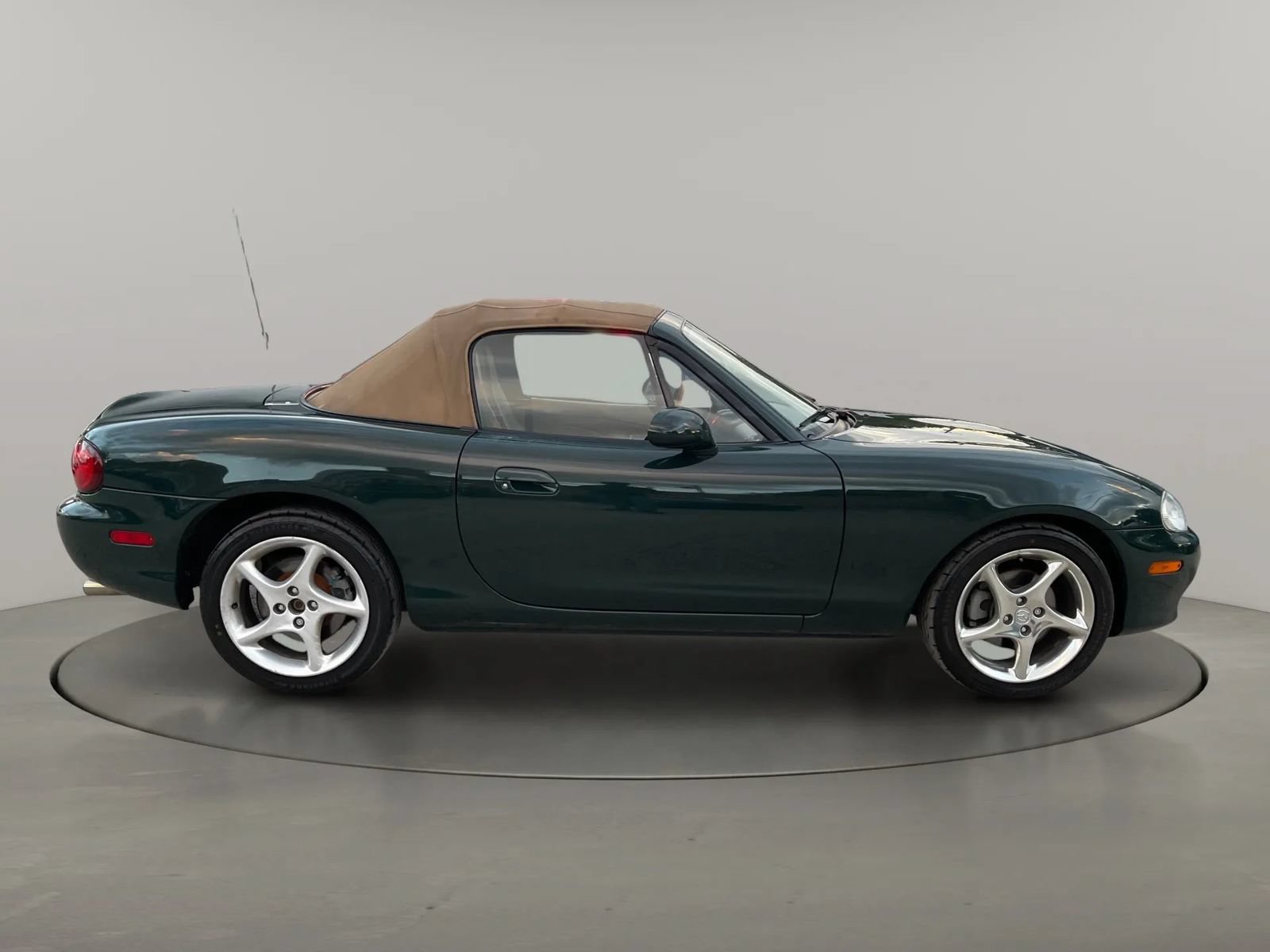 Used 2001 MAZDA MX-5 Miata RWD image 5