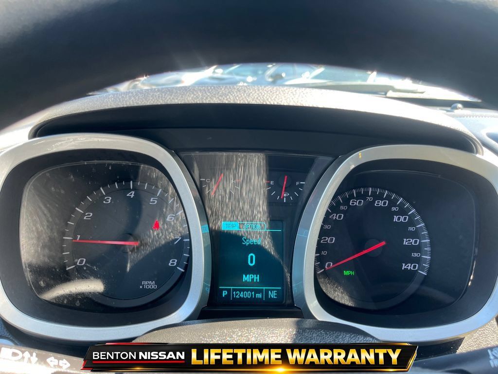 Used 2017 Chevrolet Equinox LT FWD image 13