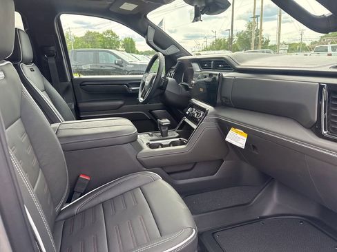 New 2026 GMC Sierra 1500 AT4X AWD/4WD image 10