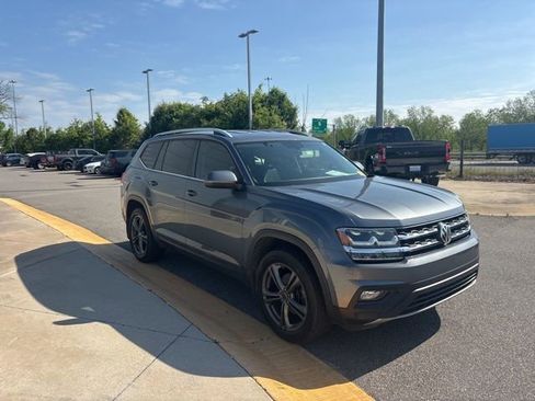 Used 2019 Volkswagen Atlas SE w/ Towing Package image 7