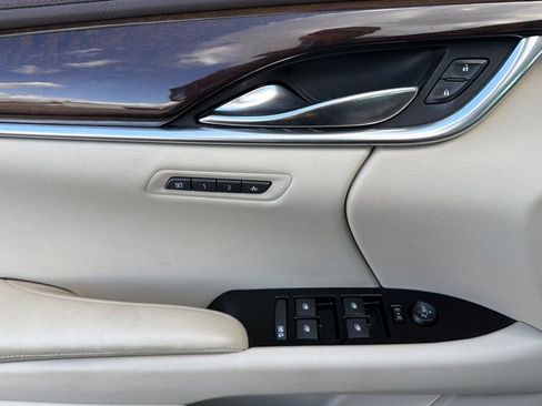 Used 2016 Cadillac XTS Premium AWD/4WD image 10