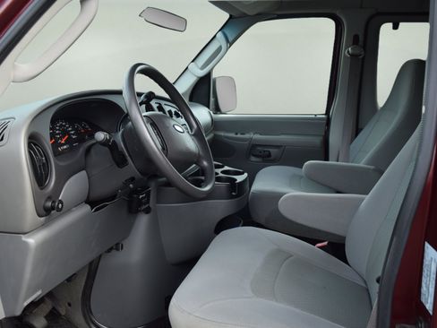 Used 2008 Ford E-350 and Econoline 350 XLT RWD image 12
