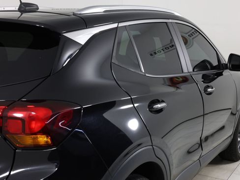 Used 2021 Buick Encore GX Select FWD image 40