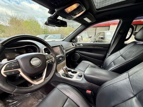 Used 2016 Jeep Grand Cherokee Overland w/ Advanced Technology Group image 12