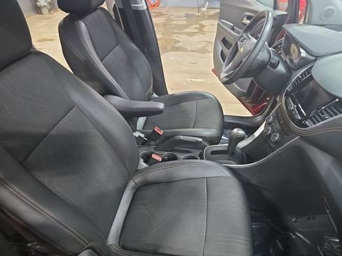 Used 2021 Chevrolet Trax LT w/ Driver Confidence Package image 12
