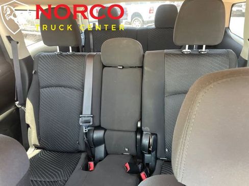 Used 2018 Dodge Journey SE w/ Popular Equipment Group image 17