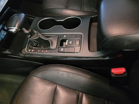 Used 2019 Kia Sorento EX FWD image 26