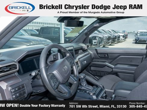 Used 2025 Toyota Tacoma SR5 AWD/4WD image 14
