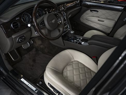 Used 2013 Bentley Mulsanne RWD image 33