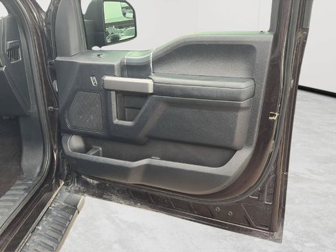 Used 2020 Ford F150 XLT w/ Equipment Group 302A Luxury AWD/4WD image 19