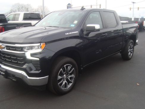 Used 2024 Chevrolet Silverado 1500 LT image 1