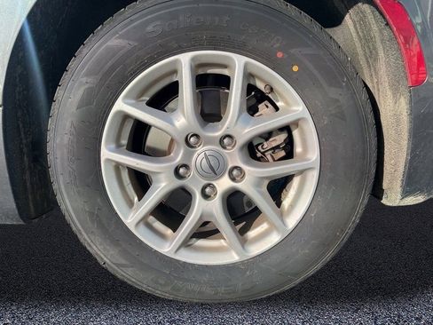 Used 2023 Chrysler Pacifica Touring-L image 20