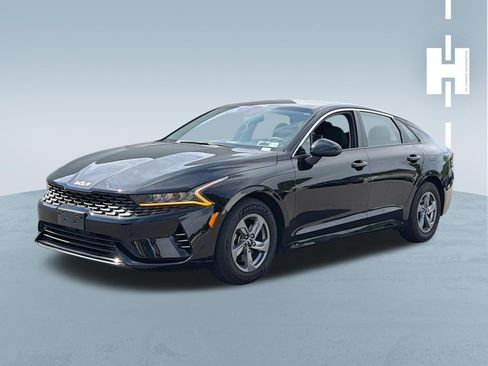 Used 2024 Kia K5 LXS FWD image 2