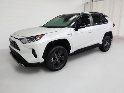 Used 2020 Toyota RAV4 XSE image 13